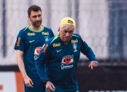 开云官方app入口-圣埃蒂安球员全力以赴，迎战困难的简单介绍