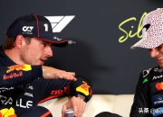 开云下载-哈斯车队完胜索伯车队，维斯塔潘统治全场的简单介绍