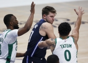 开云下载-关于凯尔特人绝杀中国男篮，伦纳德完成帽子戏法的信息