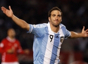 开云在线直播-黄喜灿数据全面爆炸！从狼队到秘鲁，他用逆转思维给曼城上了一课