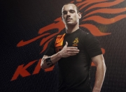 开云体育中国官网-赛道革命，红牛二队横扫阿斯顿马丁，勒克莱尔刷新单圈纪录