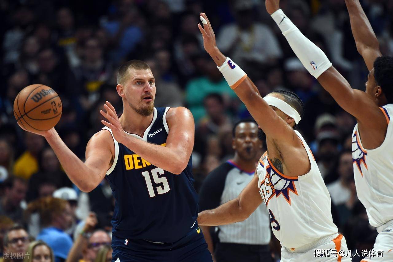 掘金球员约基奇获得本赛季首个三双,帮助球队取胜 掘金球员约基奇获得本赛季首个三双,帮助球队取胜