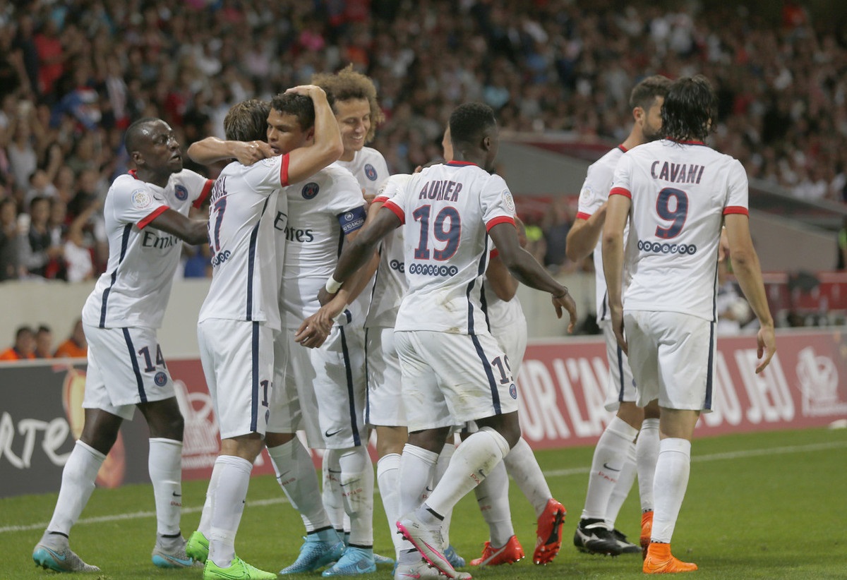 甘冈队在赛场上力压对手，取得胜利的简单介绍