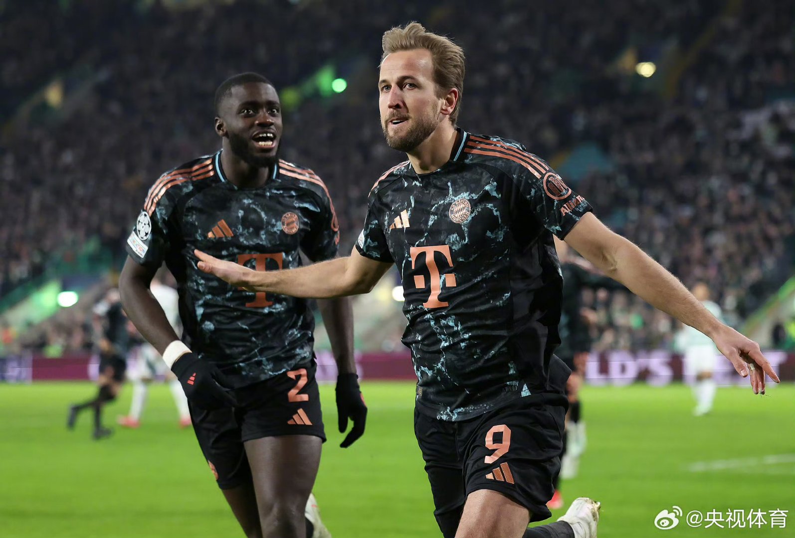 拜仁强势罗马，弗拉霍维奇送出助攻