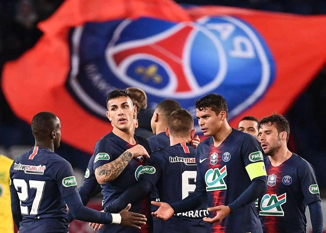 摩纳哥球员实力均衡，取得平局