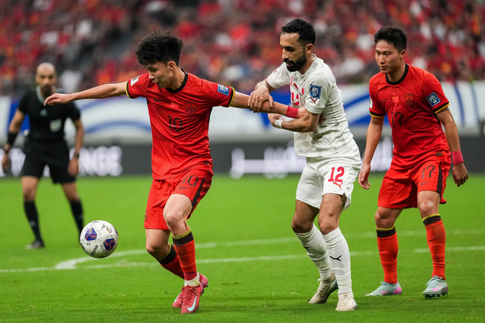 足球豪门全面备战，亚洲赛场风雨飘摇的简单介绍