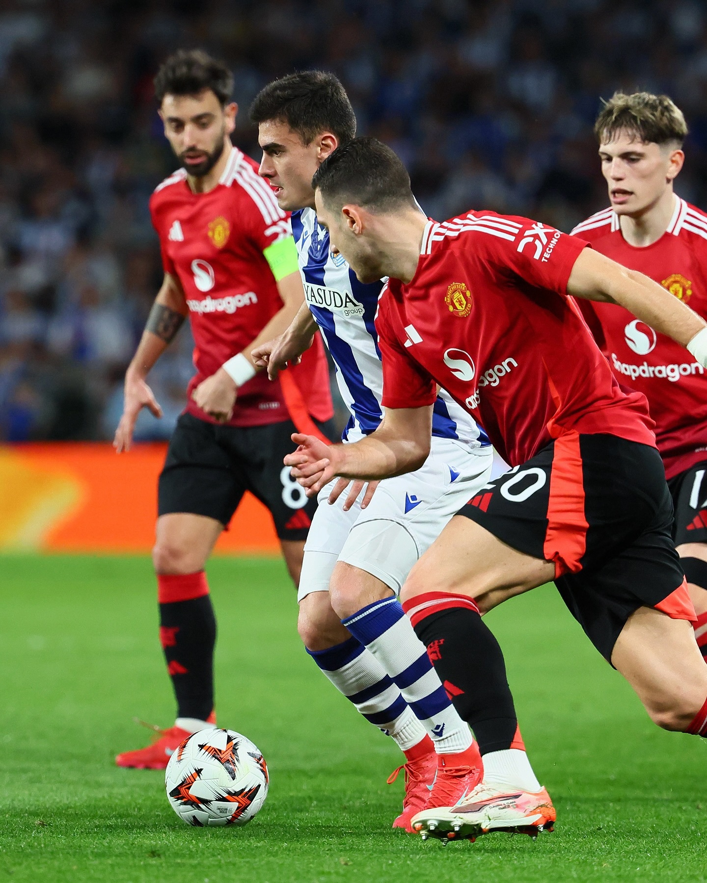 包含沃特福德主场迎战曼联，欧战资格悬念重重的词条