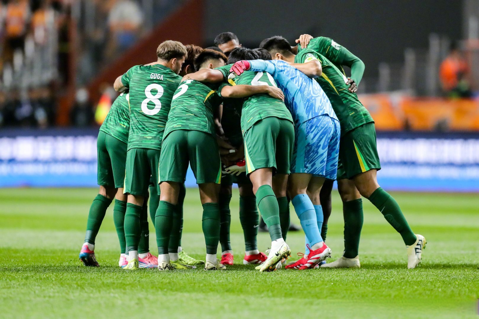 国内球队史上最佳表现，连战连捷晋级淘汰赛