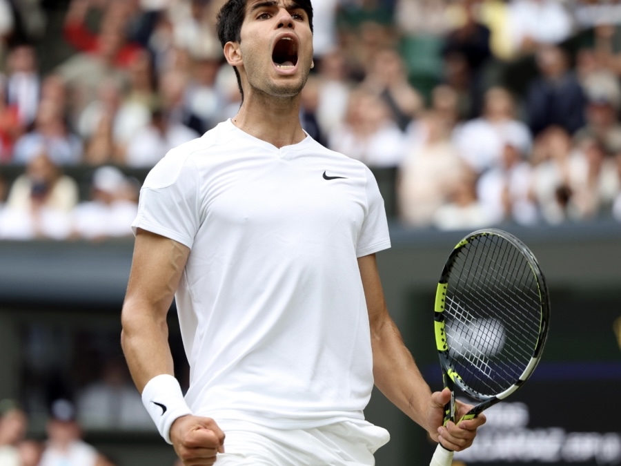 法网绝杀戴维斯杯，阿尔卡拉斯惊艳四座的简单介绍