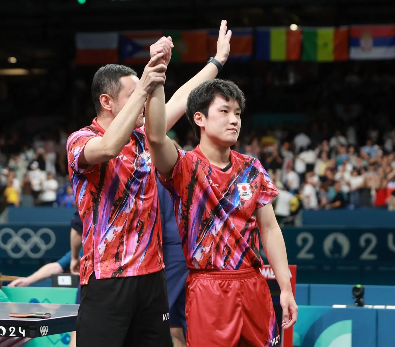 韩国乒乓球队险胜日本乒乓球队，张继科送出助攻的简单介绍