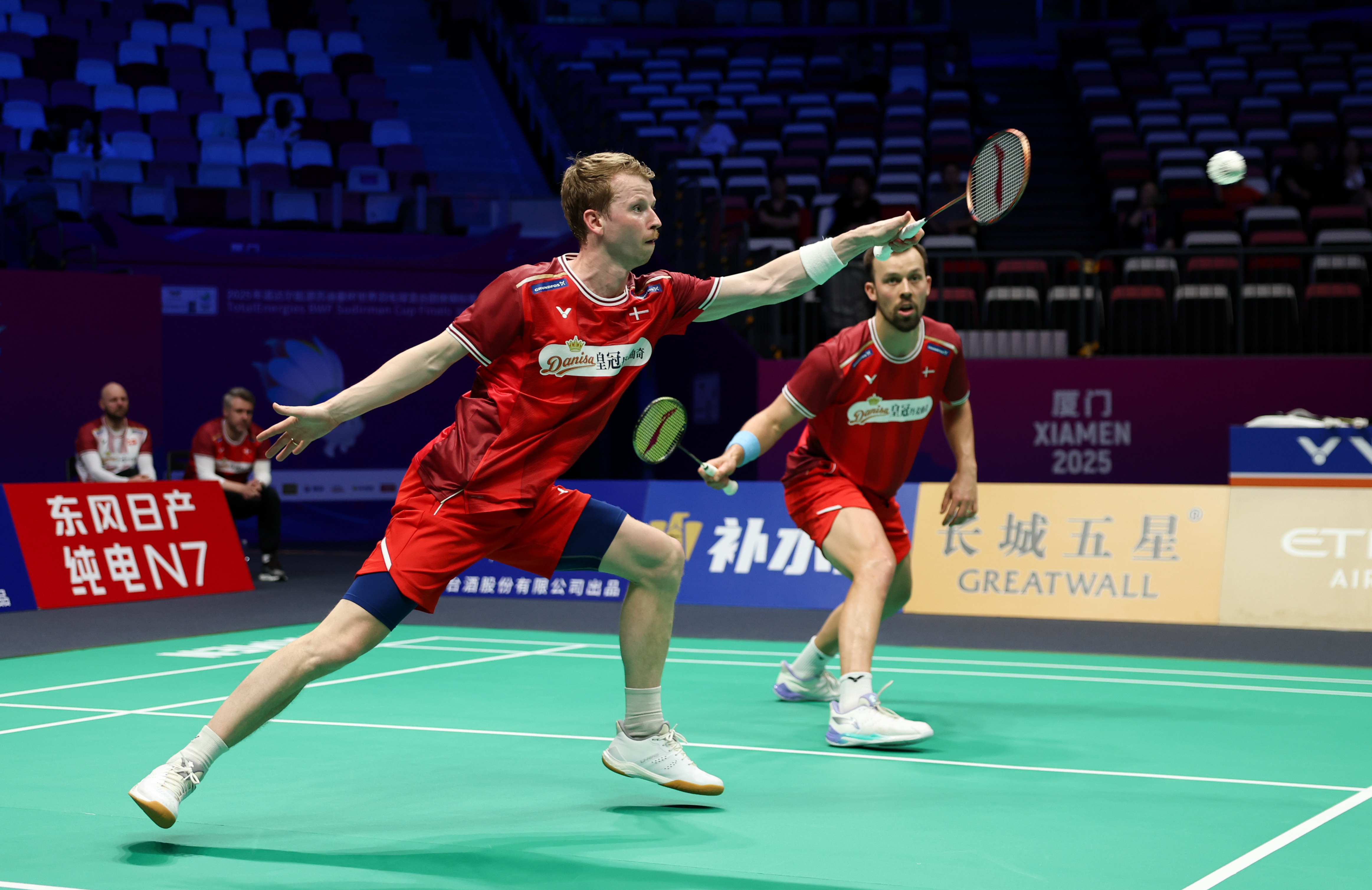 关于英格兰羽毛球队爆冷印度羽毛球队，林丹统治全场的信息