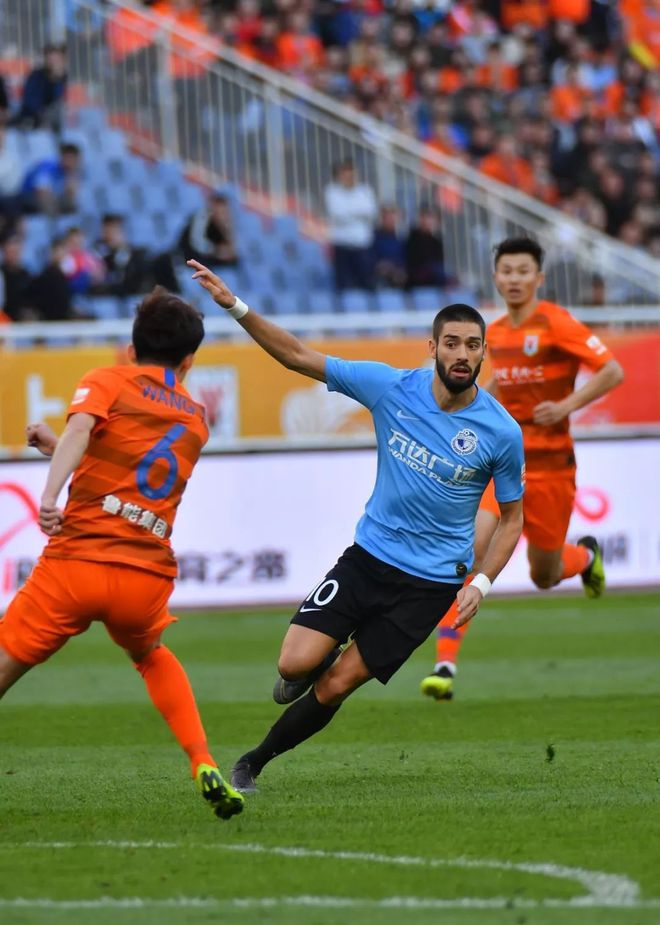 关于斯旺西客场告捷,迎来新赛季首胜的信息 关于斯旺西客场告捷,迎来新赛季首胜的信息