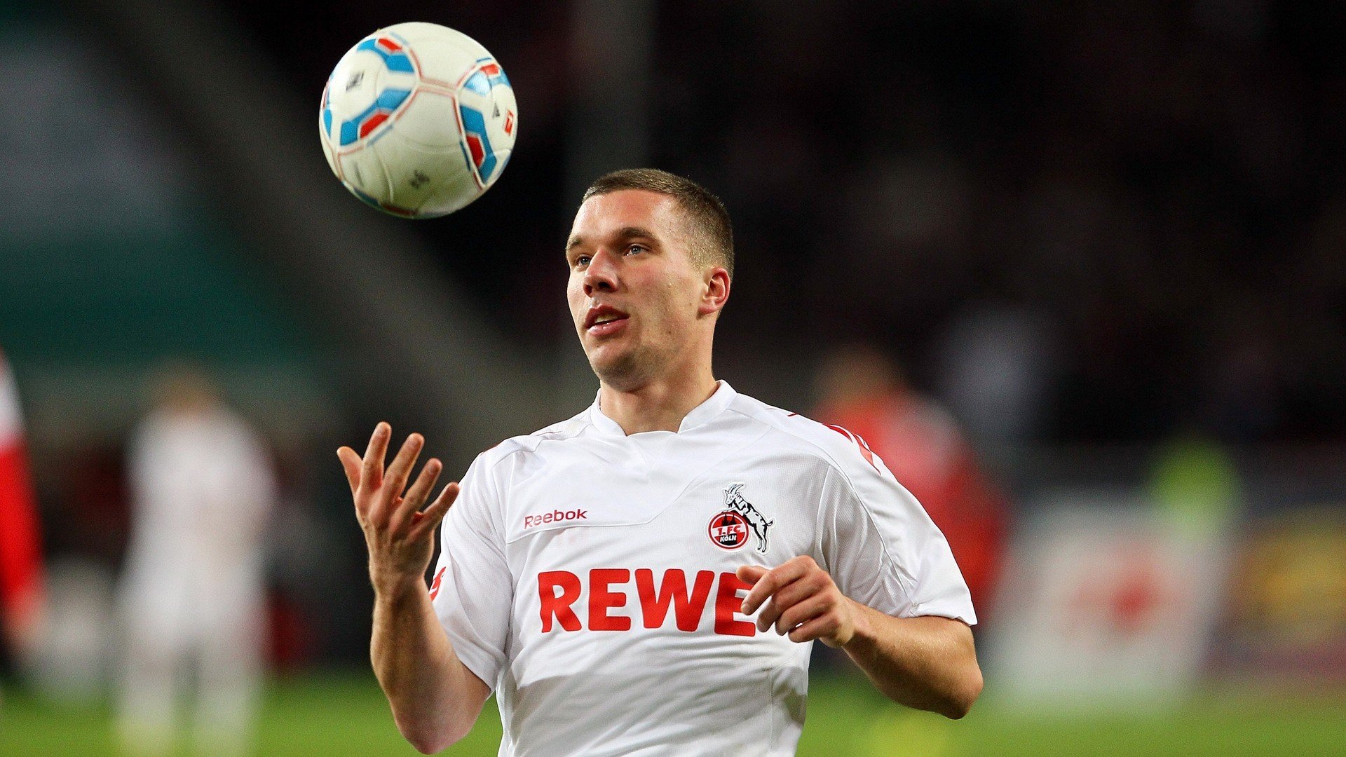 赛道与绿茵的跨界交响，若日尼奥在F1街道赛的关键战突围