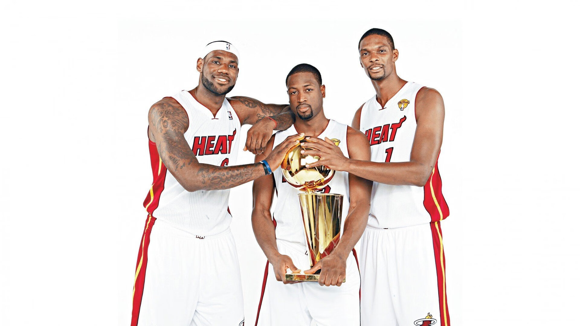 森林狼生死战取胜独行侠,布克在欧冠决赛接管比赛,跨越体育的决胜者之夜